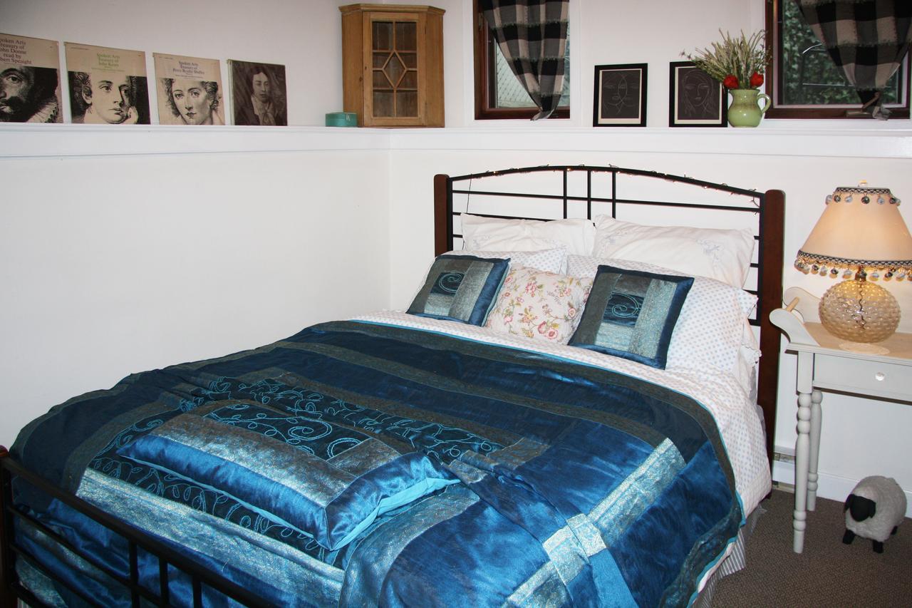 2 Moon Cottage Niagara-on-the-Lake ภายนอก รูปภาพ