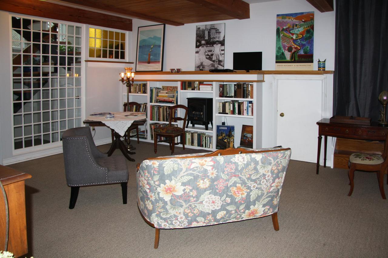 2 Moon Cottage Niagara-on-the-Lake ภายนอก รูปภาพ